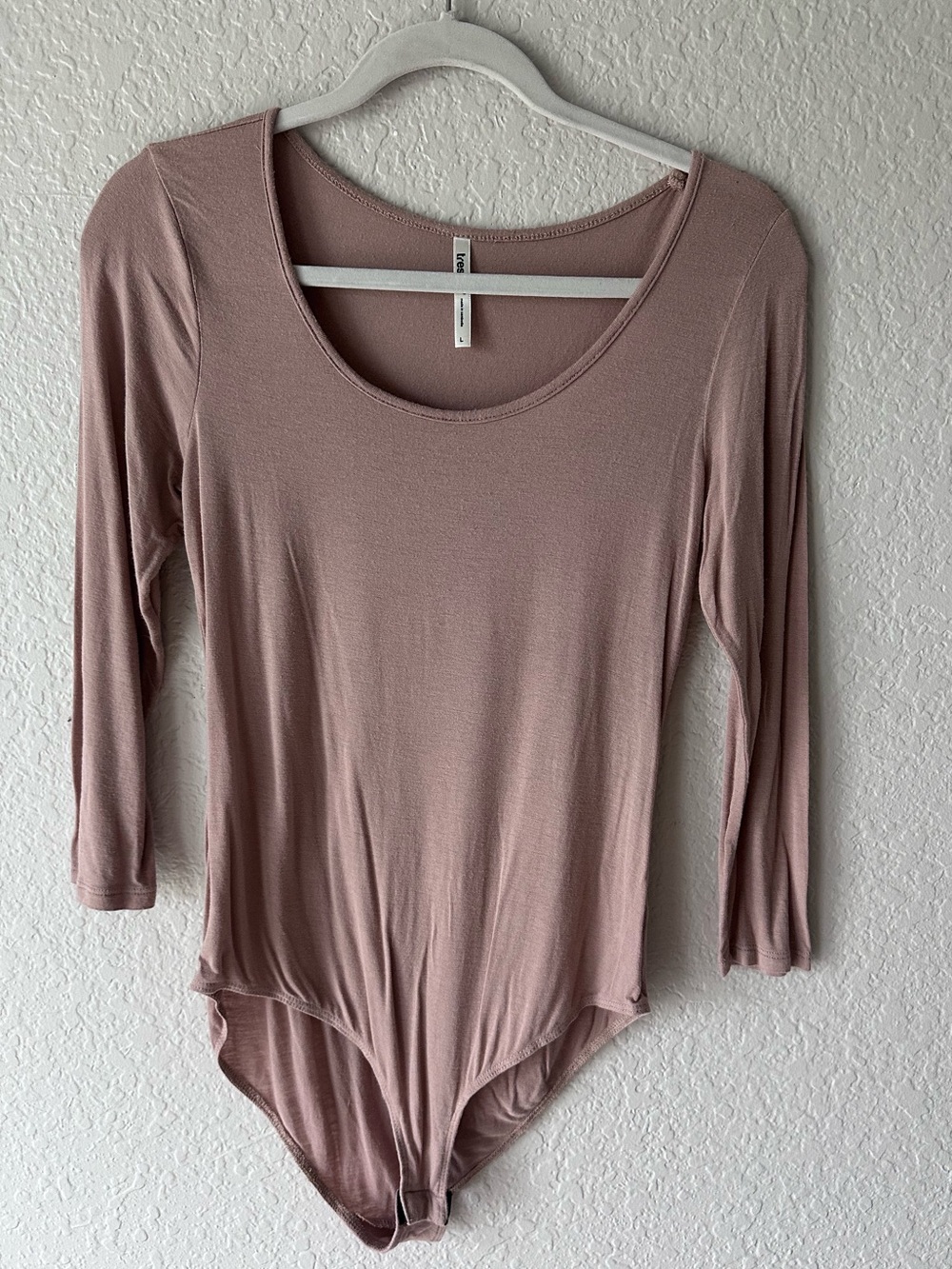 Tresics Taupe Long Sleeve Scoop Neck Bodysuit Women’s Size L